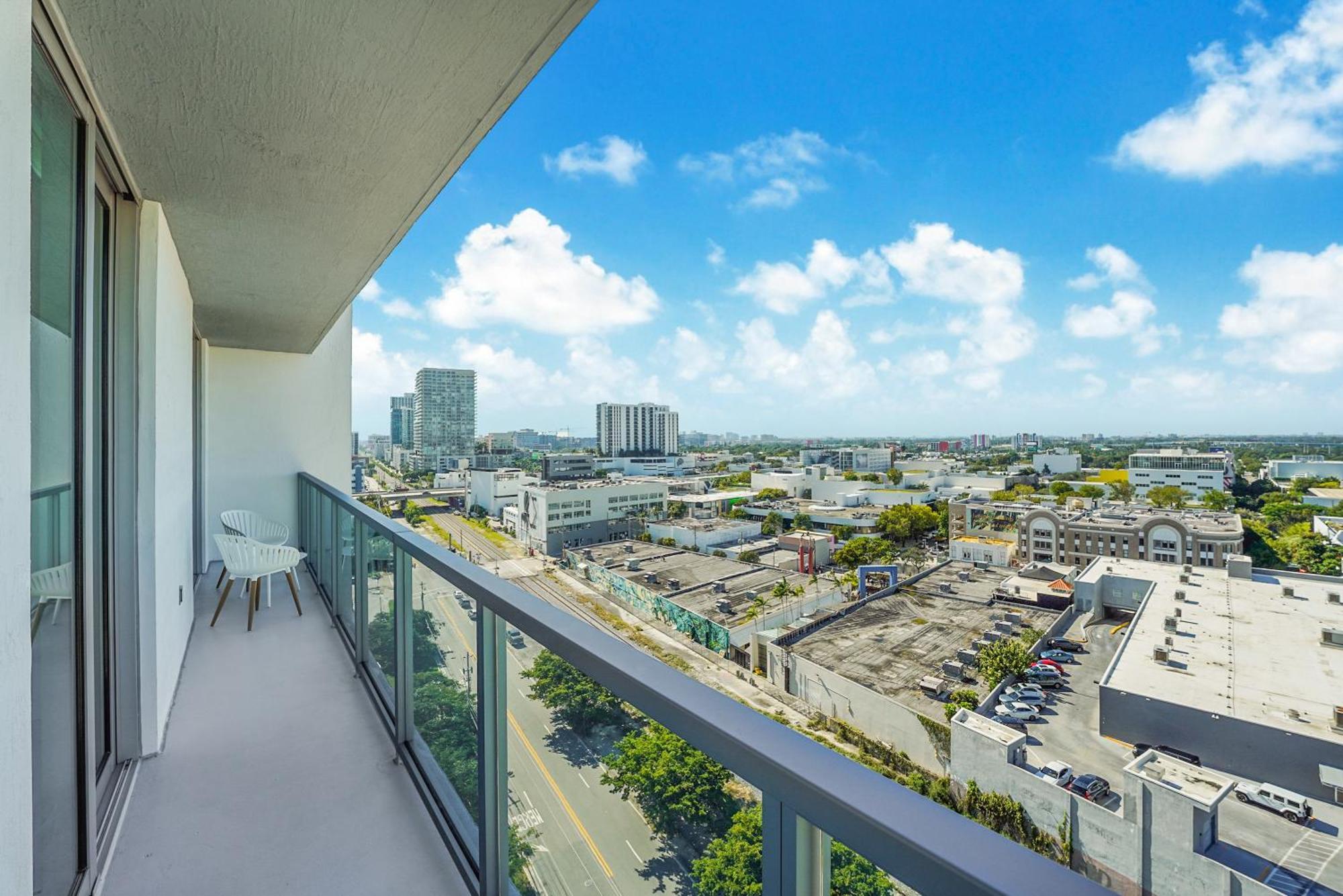 Quadro Residences By Ionica Miami Exterior photo