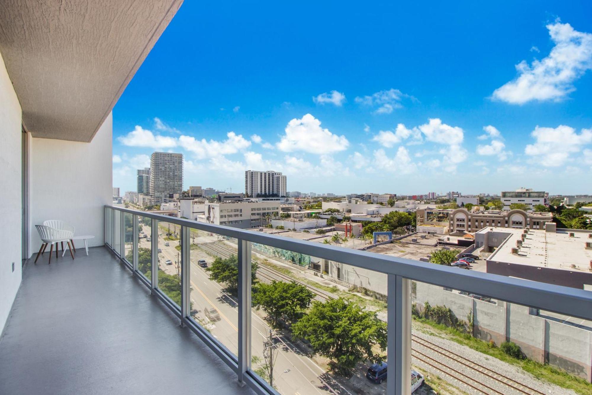 Quadro Residences By Ionica Miami Exterior photo