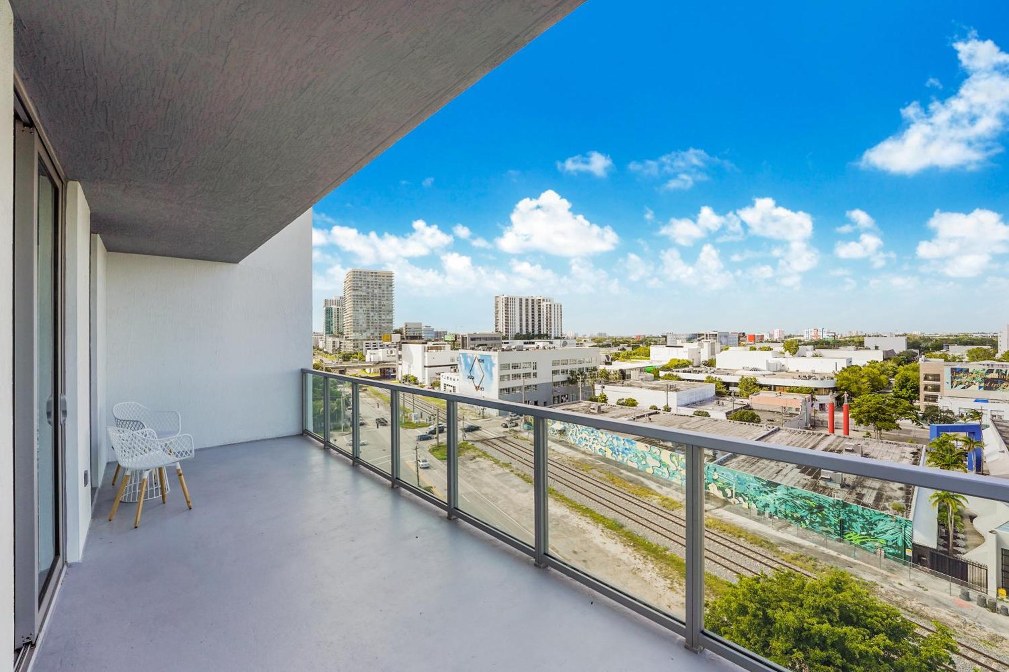 Quadro Residences By Ionica Miami Exterior photo