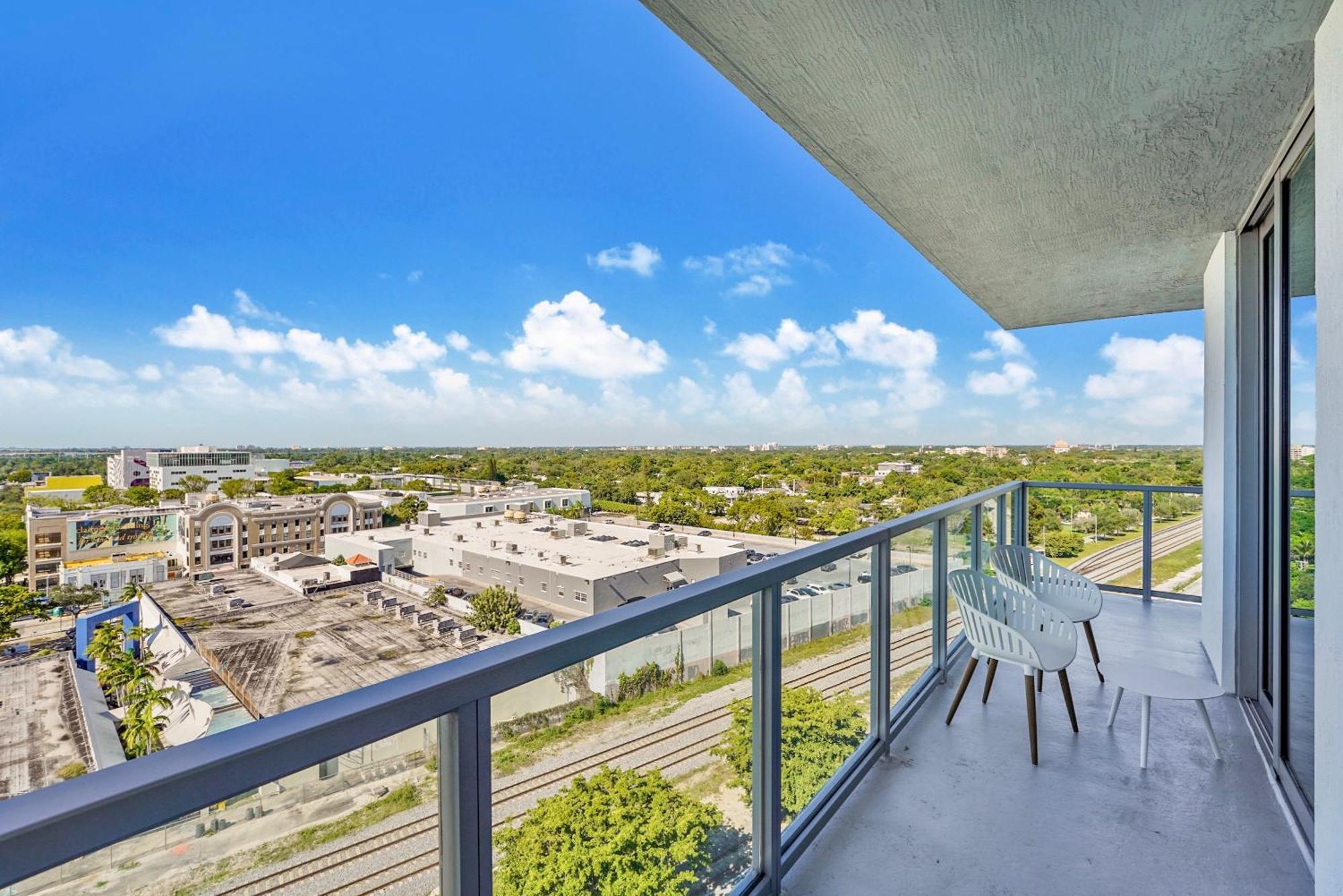 Quadro Residences By Ionica Miami Room photo